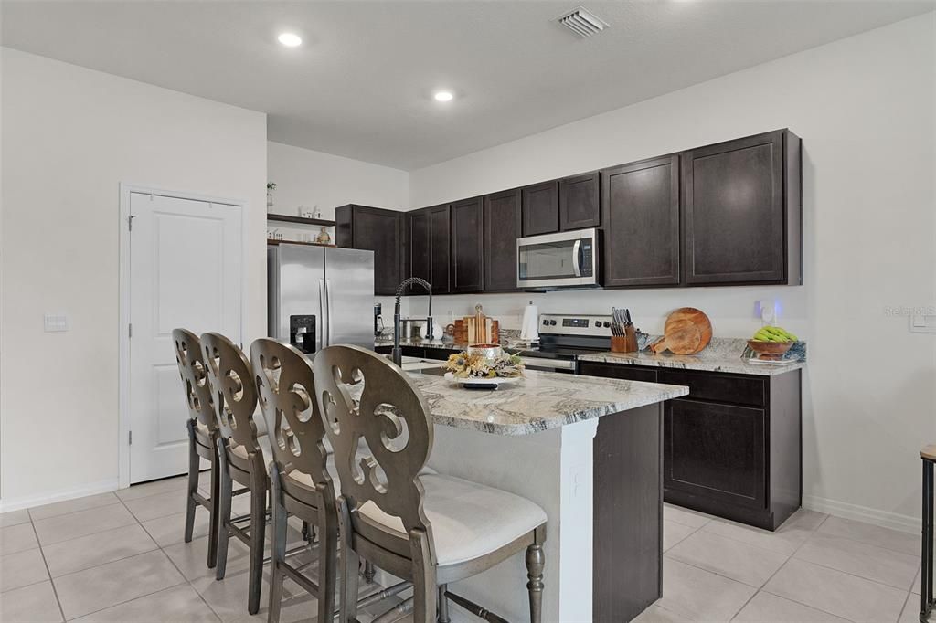 For Sale: $229,000 (3 beds, 2 baths, 1688 Square Feet)