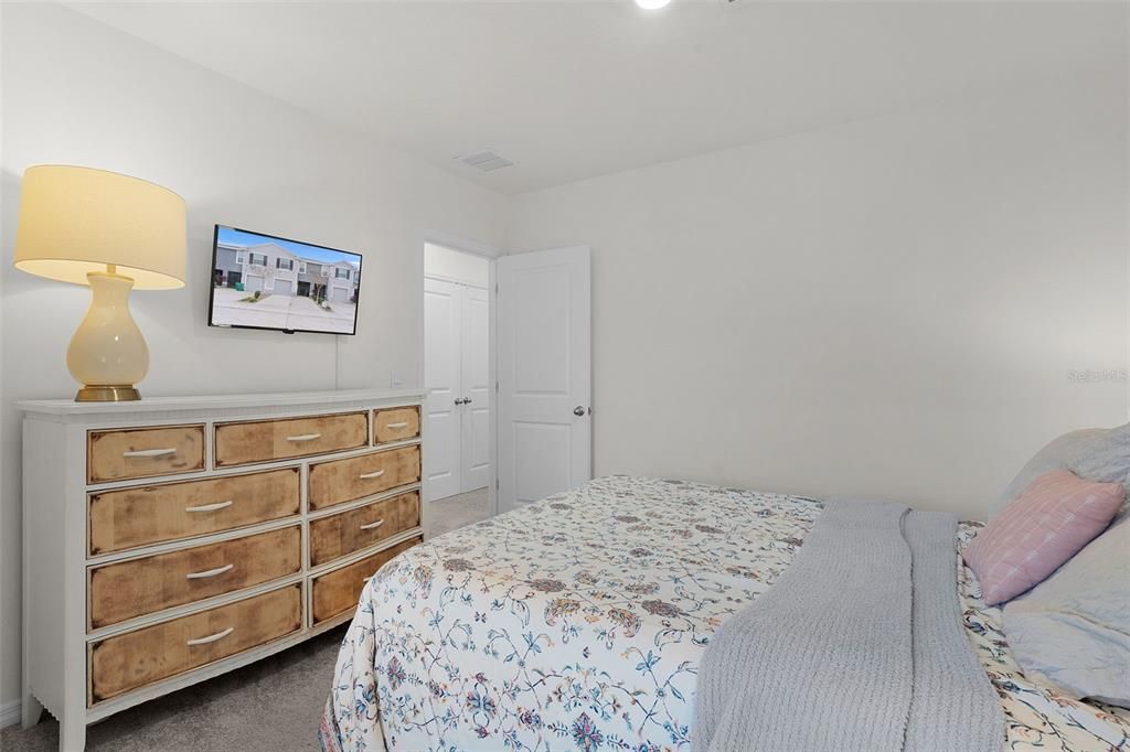 For Sale: $229,000 (3 beds, 2 baths, 1688 Square Feet)