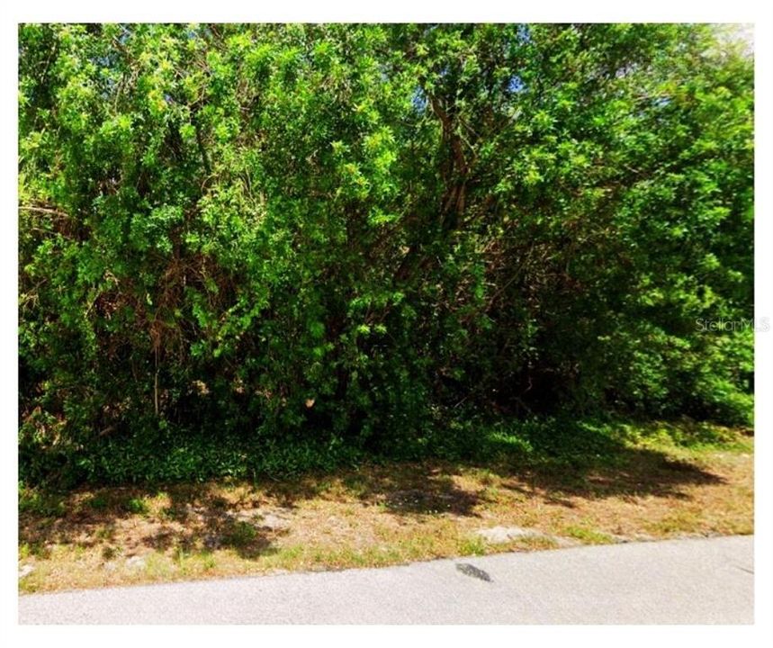 Недавно продано: $14,000 (0.23 acres)