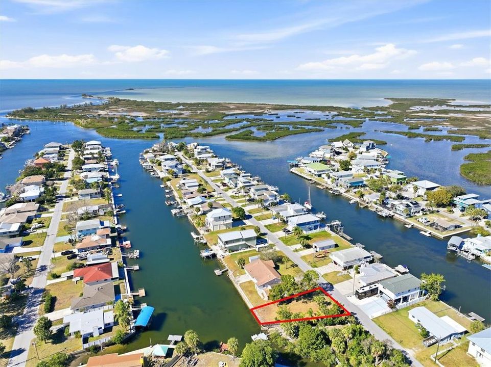 En Venta: $150,000 (0.12 acres)