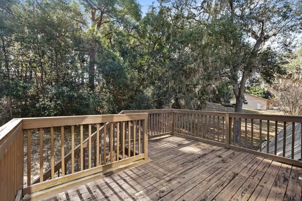 For Sale: $1,500,000 (6 beds, 5 baths, 5071 Square Feet)