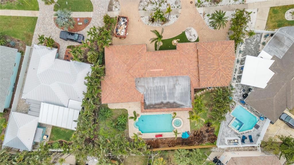 For Sale: $1,675,000 (4 beds, 3 baths, 2084 Square Feet)