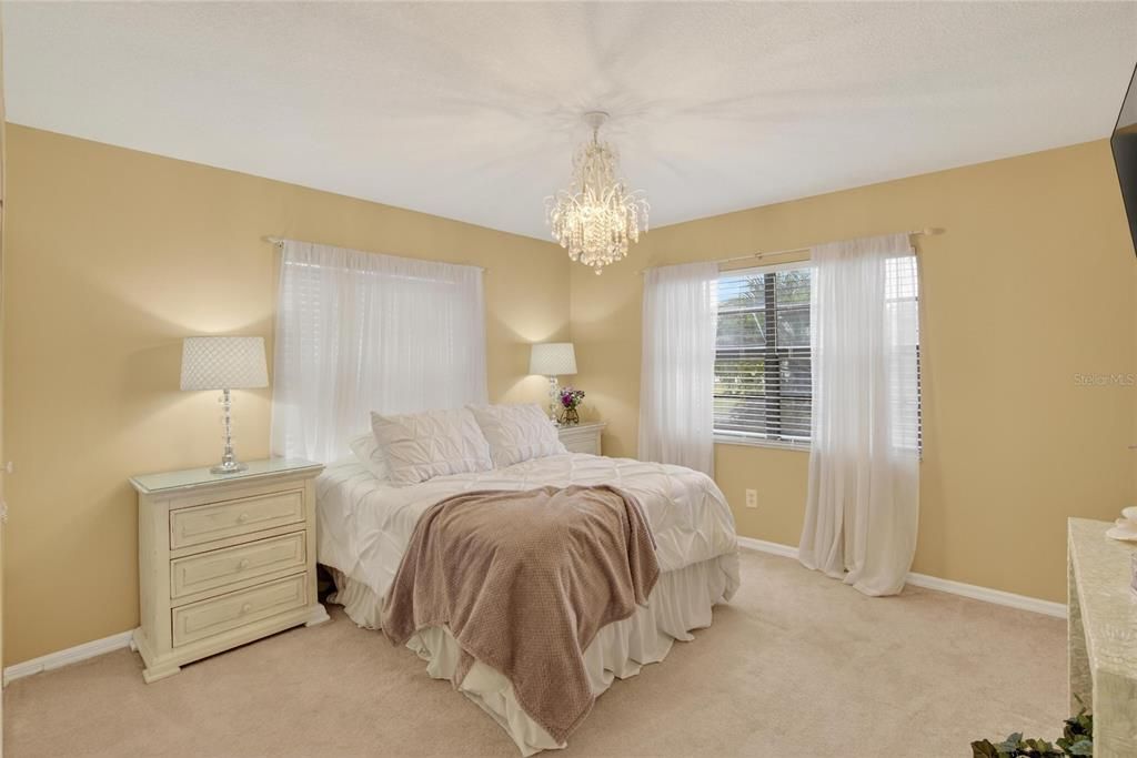 For Sale: $209,000 (2 beds, 2 baths, 1403 Square Feet)