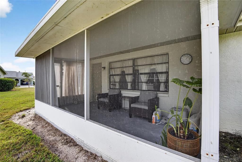For Sale: $209,000 (2 beds, 2 baths, 1403 Square Feet)