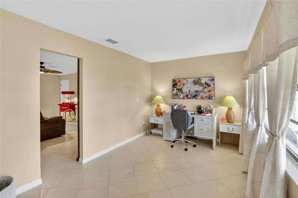 For Sale: $209,000 (2 beds, 2 baths, 1403 Square Feet)