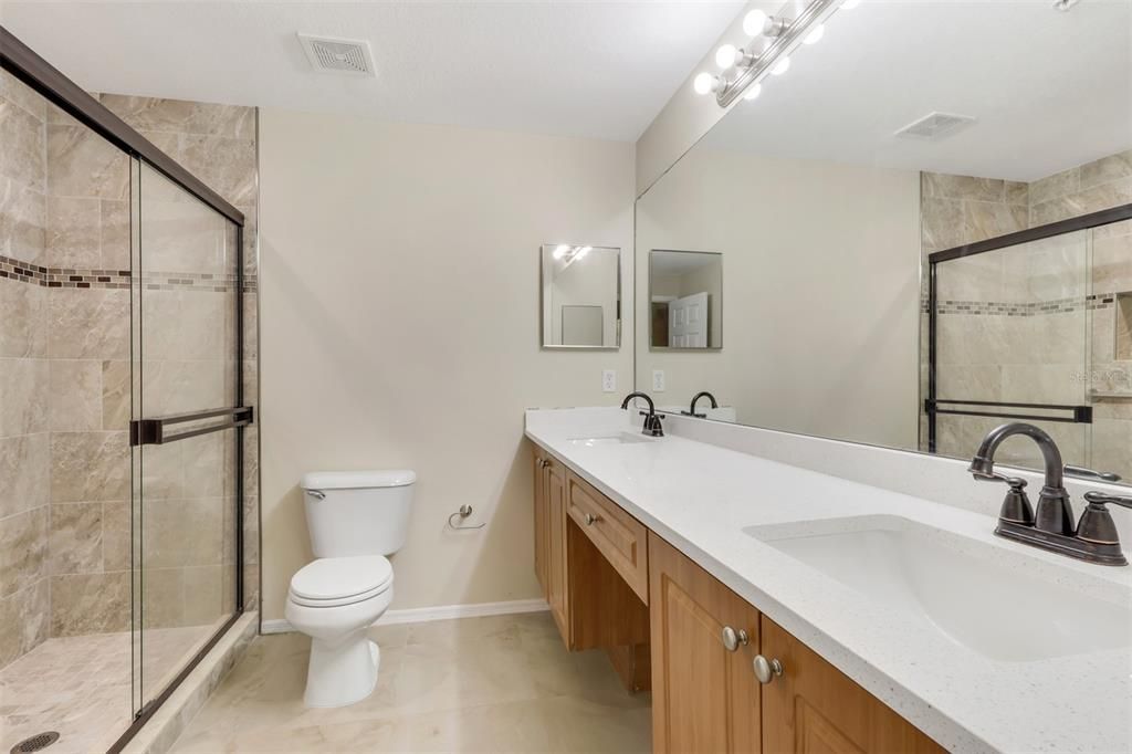 For Rent: $1,600 (2 beds, 2 baths, 1025 Square Feet)