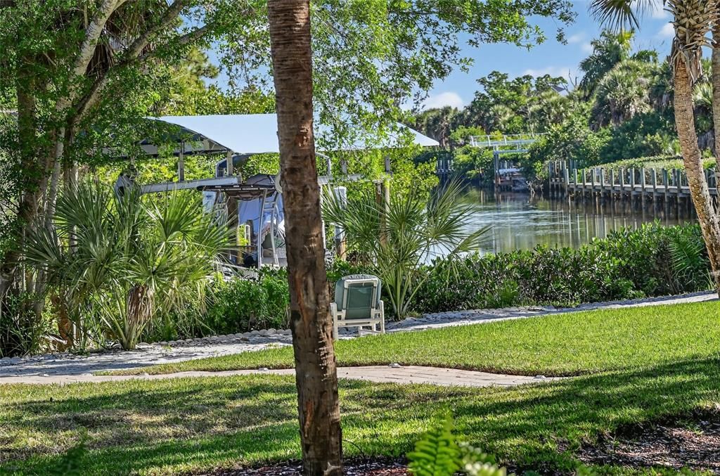 En Venta: $1,299,900 (3 camas, 2 baños, 2395 Pies cuadrados)