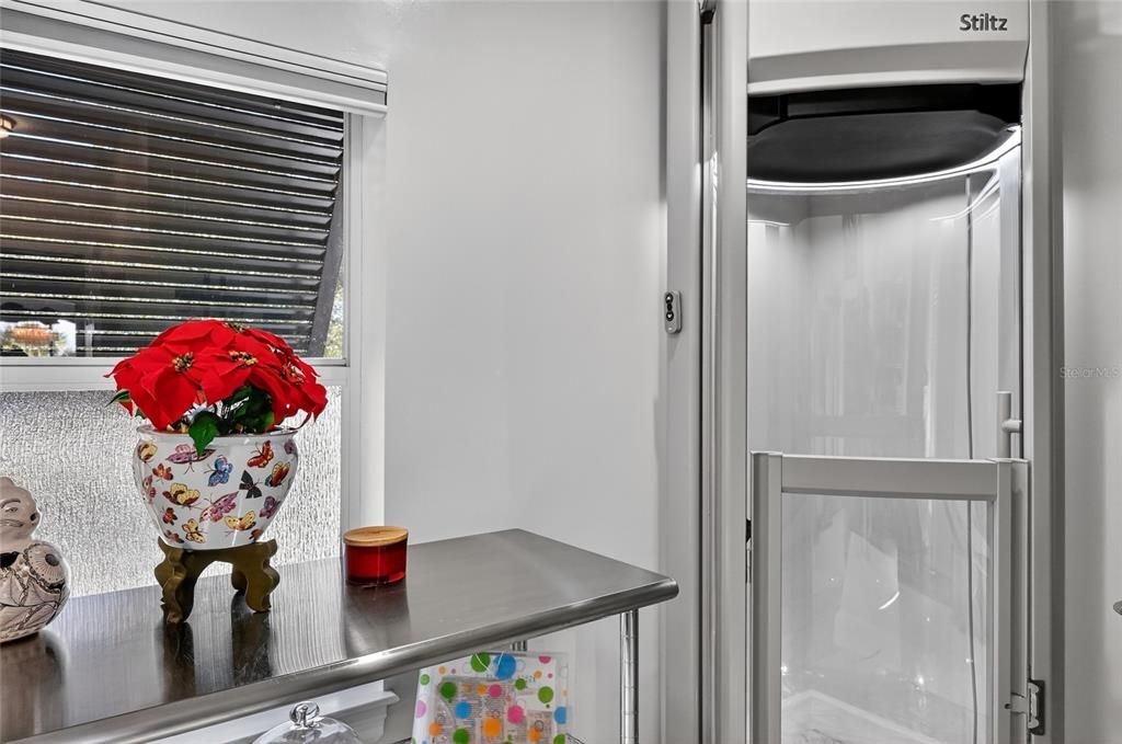 En Venta: $1,299,900 (3 camas, 2 baños, 2395 Pies cuadrados)