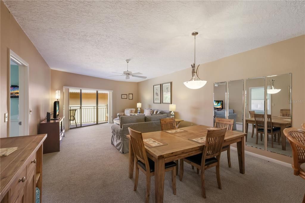 For Sale: $749,900 (2 beds, 2 baths, 1154 Square Feet)