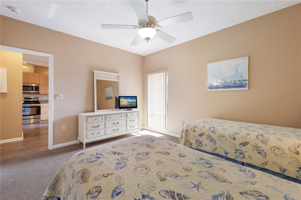 For Sale: $749,900 (2 beds, 2 baths, 1154 Square Feet)