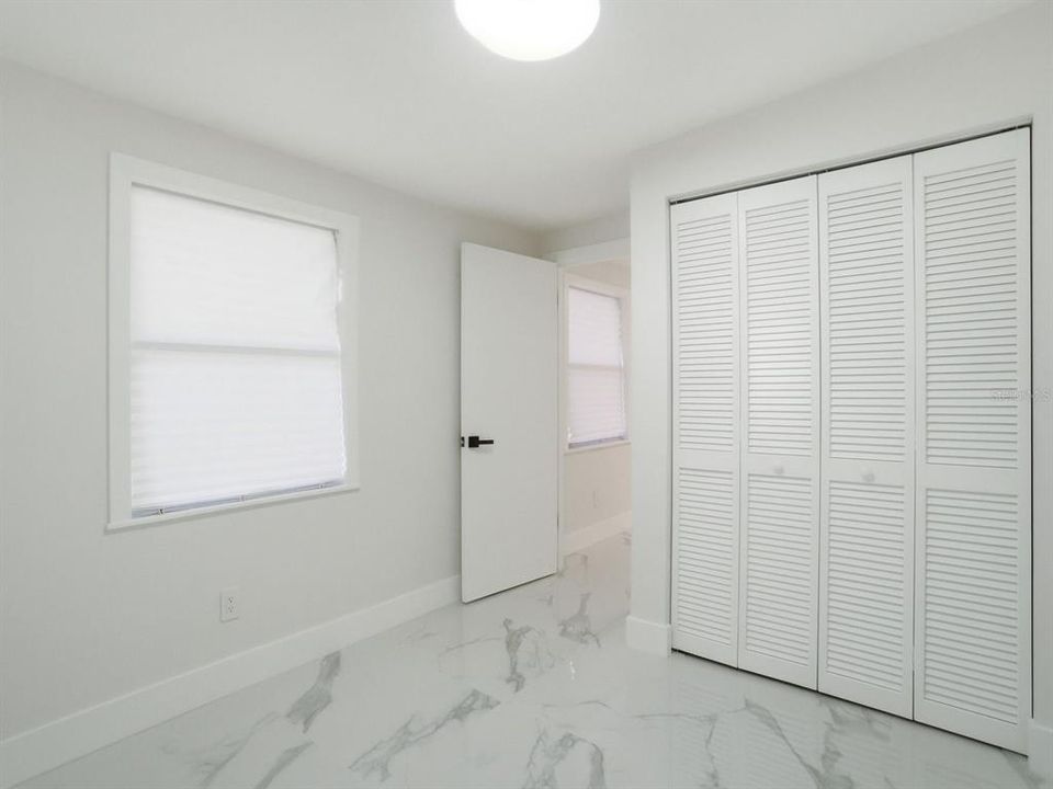 Activo con contrato: $238,000 (5 camas, 2 baños, 1400 Pies cuadrados)