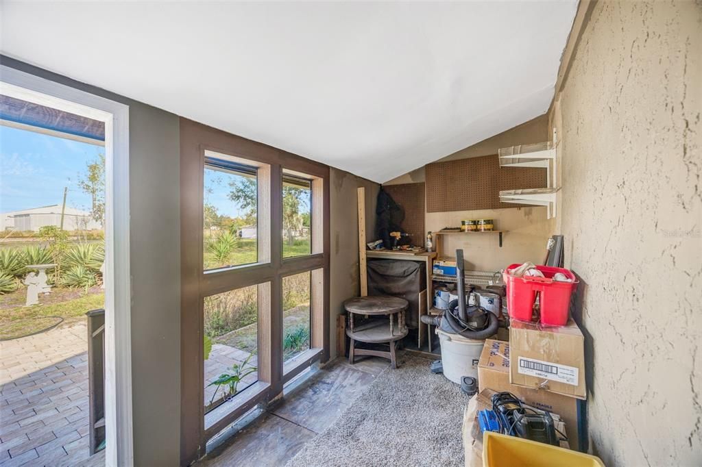 На продажу: $165,000 (3 спален, 1 ванн, 925 Квадратных фут)