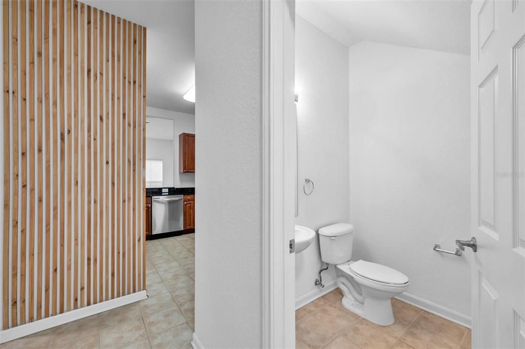 Active With Contract: $2,150 (3 beds, 2 baths, 1822 Square Feet)