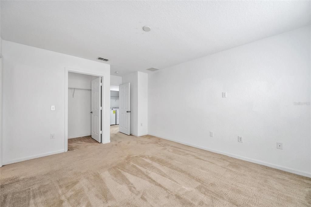 Active With Contract: $2,150 (3 beds, 2 baths, 1822 Square Feet)
