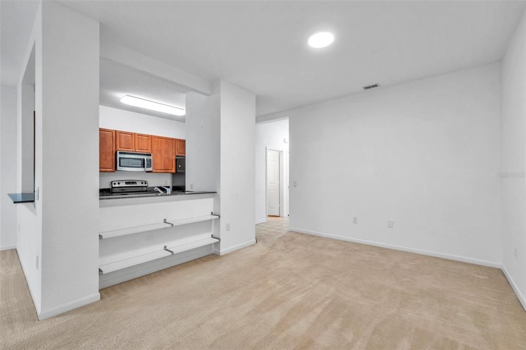 Active With Contract: $2,150 (3 beds, 2 baths, 1822 Square Feet)