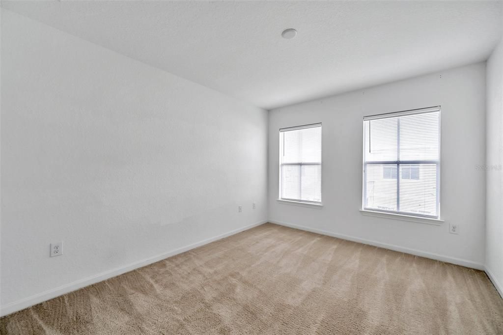 Active With Contract: $2,150 (3 beds, 2 baths, 1822 Square Feet)