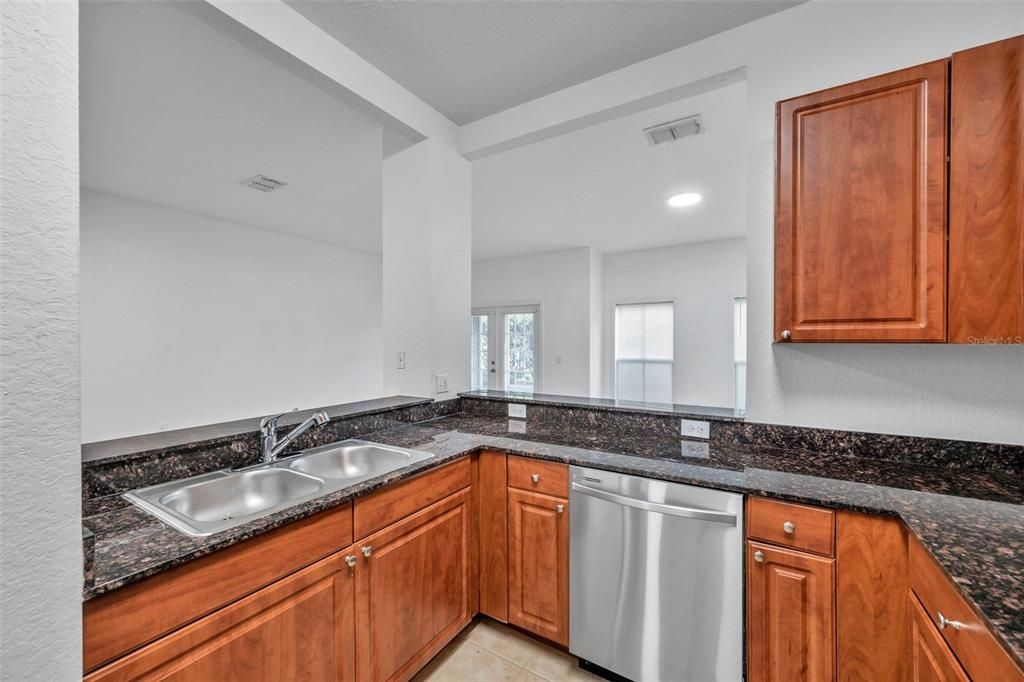 Active With Contract: $2,150 (3 beds, 2 baths, 1822 Square Feet)