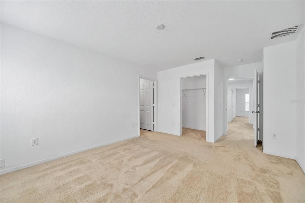 Active With Contract: $2,150 (3 beds, 2 baths, 1822 Square Feet)