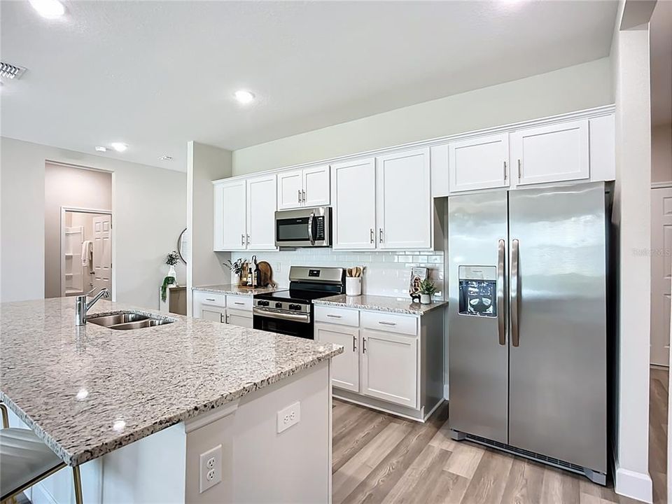 Active With Contract: $329,900 (4 beds, 2 baths, 1810 Square Feet)
