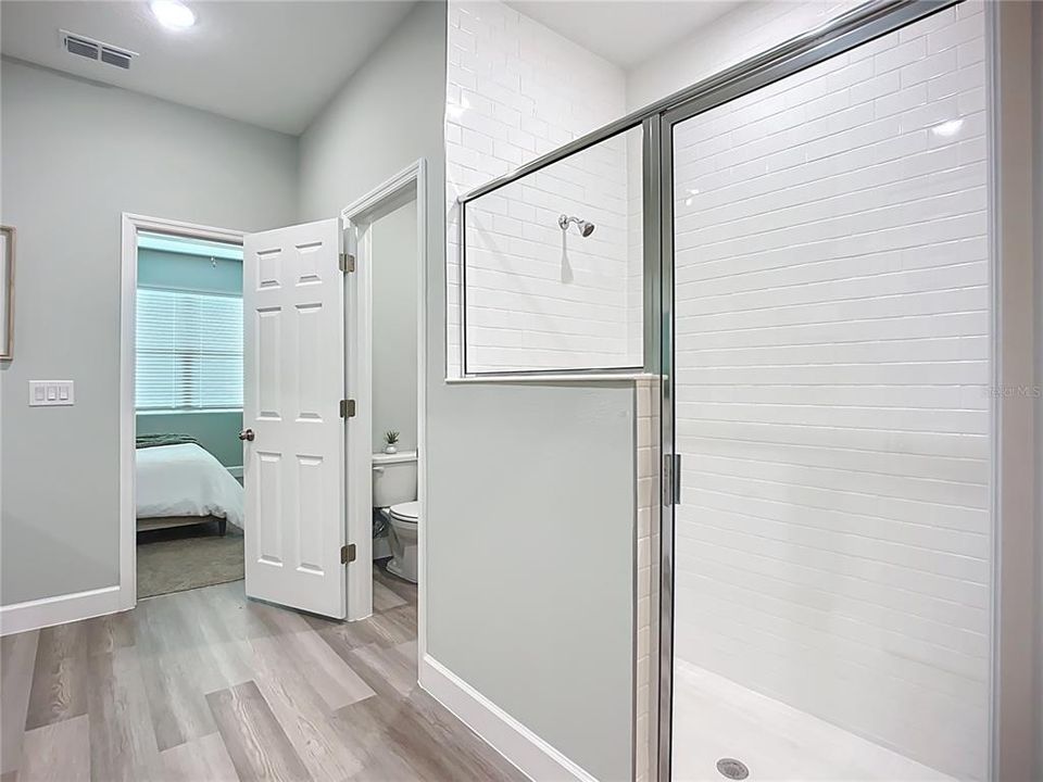 Active With Contract: $329,900 (4 beds, 2 baths, 1810 Square Feet)