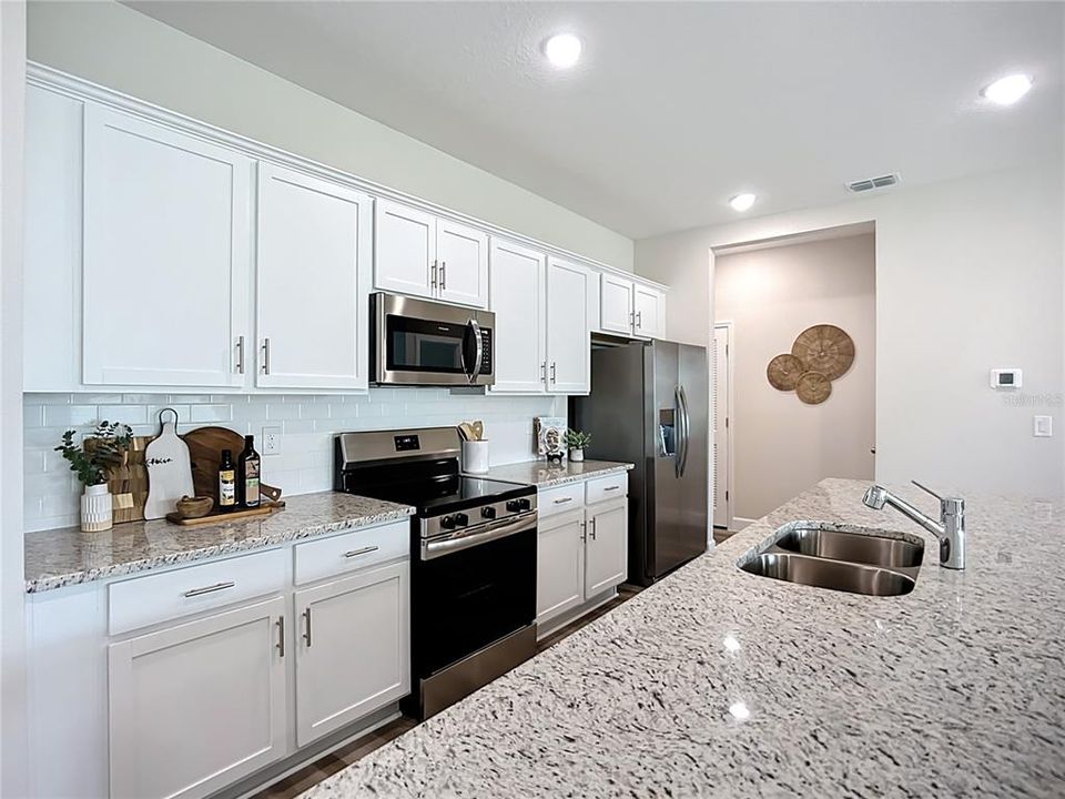 Active With Contract: $329,900 (4 beds, 2 baths, 1810 Square Feet)
