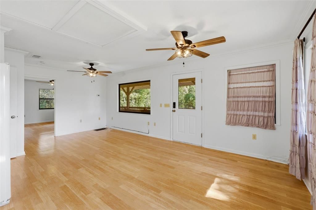 En Venta: $1,399,000 (2 camas, 1 baños, 864 Pies cuadrados)
