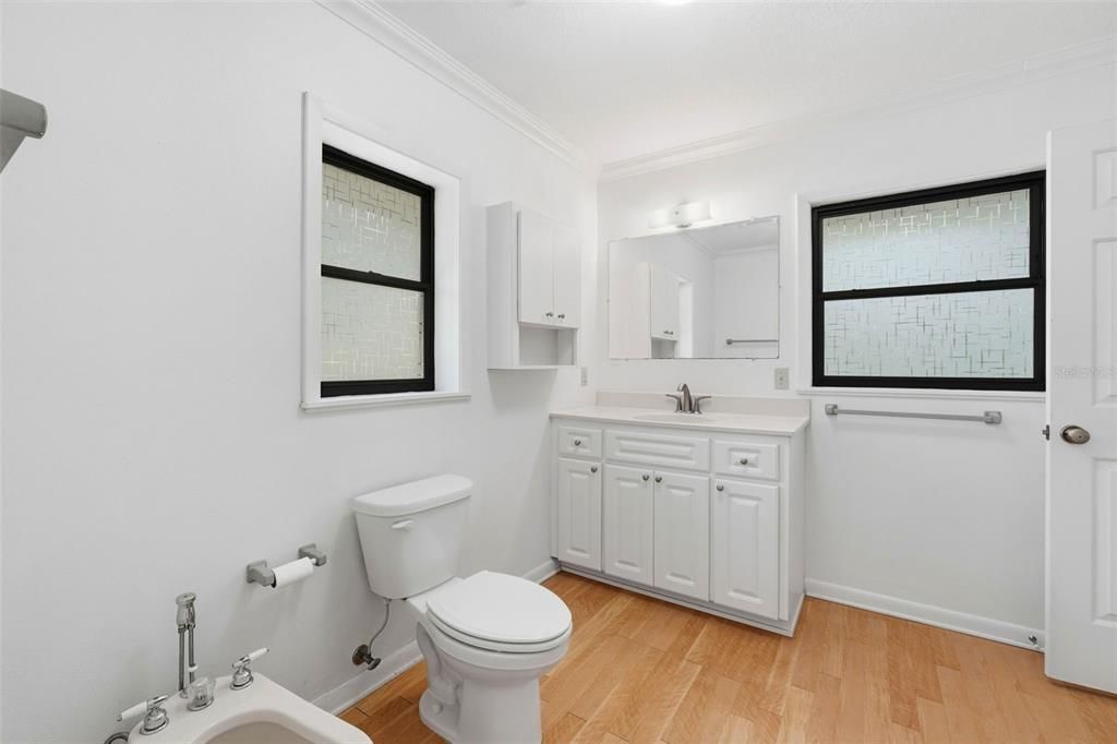 En Venta: $1,399,000 (2 camas, 1 baños, 864 Pies cuadrados)