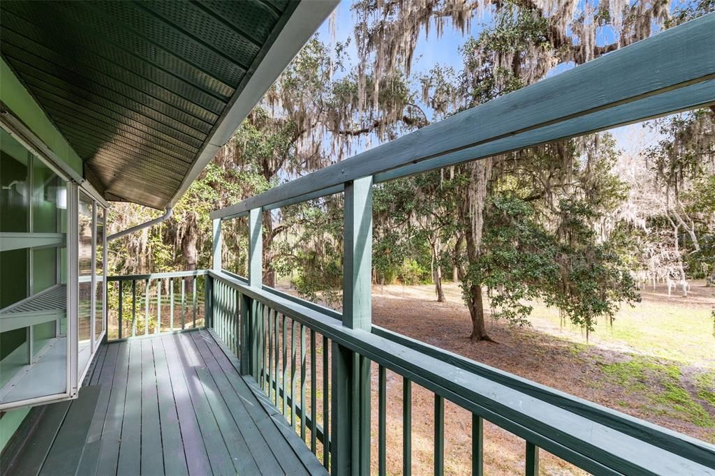 En Venta: $995,000 (9.32 acres)