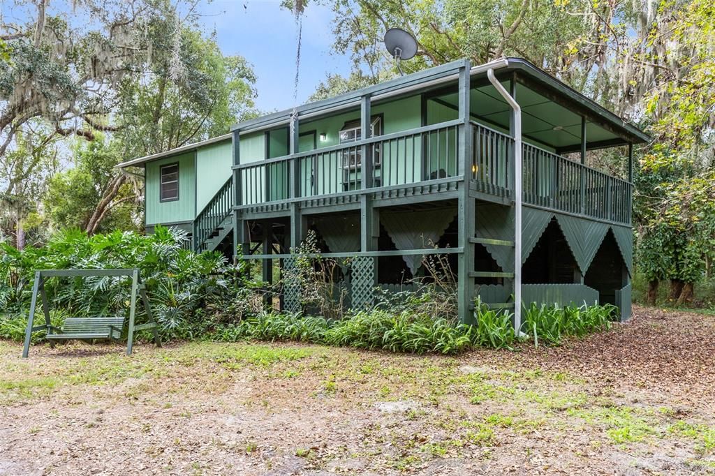 En Venta: $995,000 (9.32 acres)