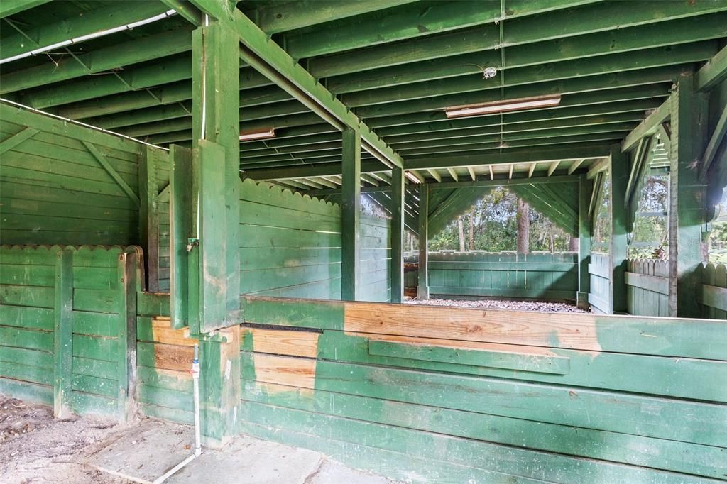 En Venta: $995,000 (9.32 acres)