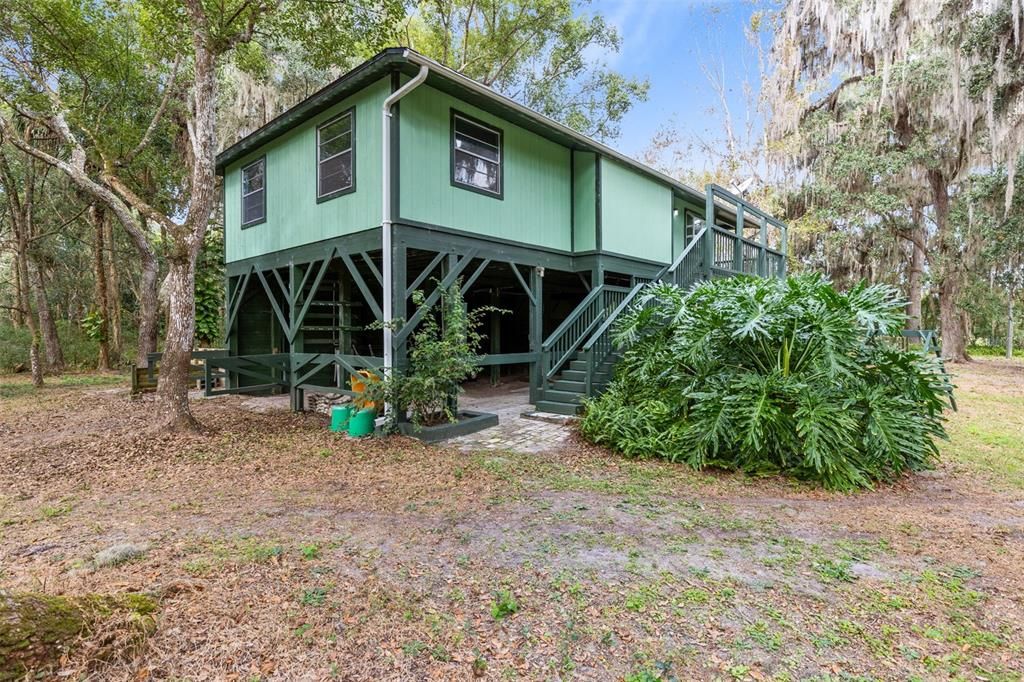 En Venta: $995,000 (9.32 acres)