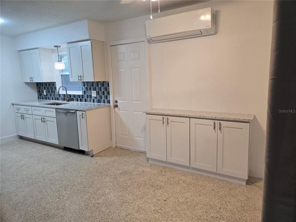 На продажу: $615,000 (2 спален, 0 ванн, 1372 Квадратных фут)