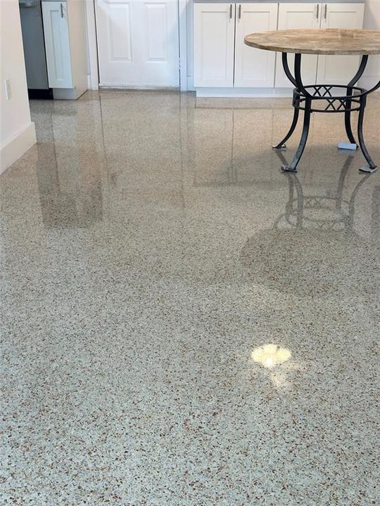 На продажу: $615,000 (2 спален, 0 ванн, 1372 Квадратных фут)