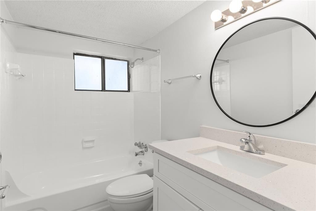 For Rent: $1,450 (2 beds, 1 baths, 894 Square Feet)
