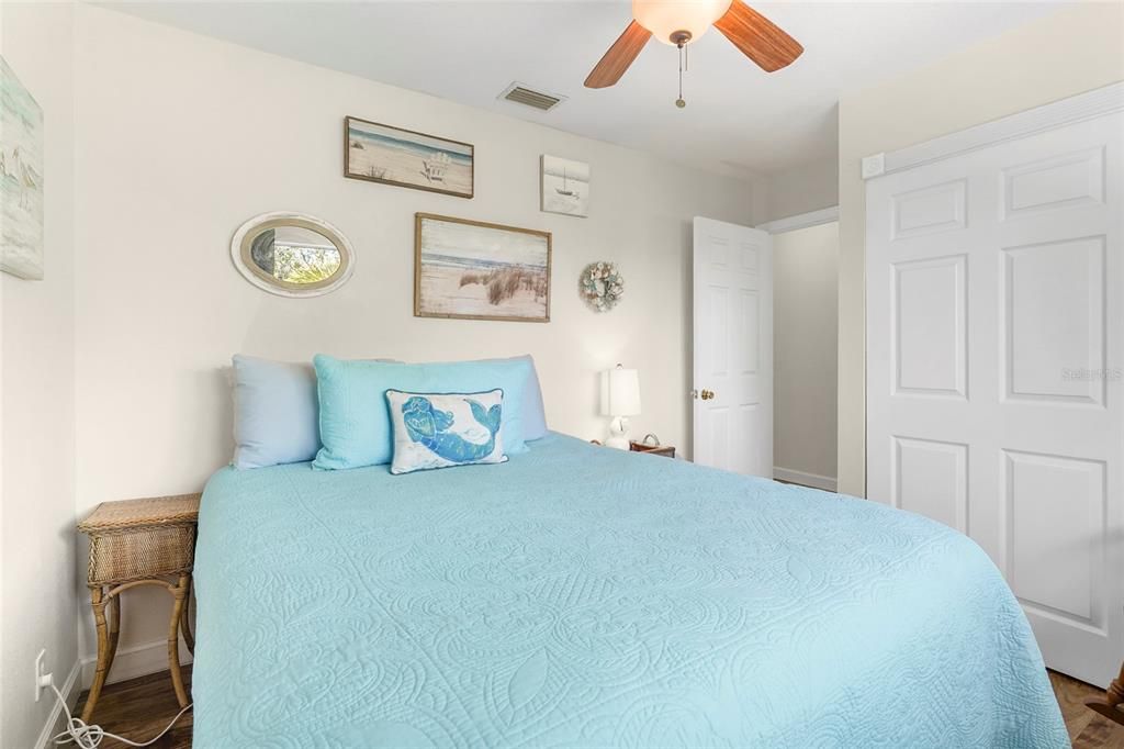 Activo con contrato: $165,500 (3 camas, 3 baños, 1408 Pies cuadrados)