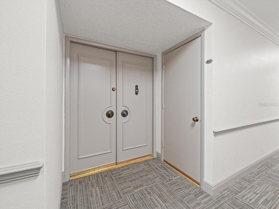 For Sale: $860,000 (3 beds, 2 baths, 1637 Square Feet)