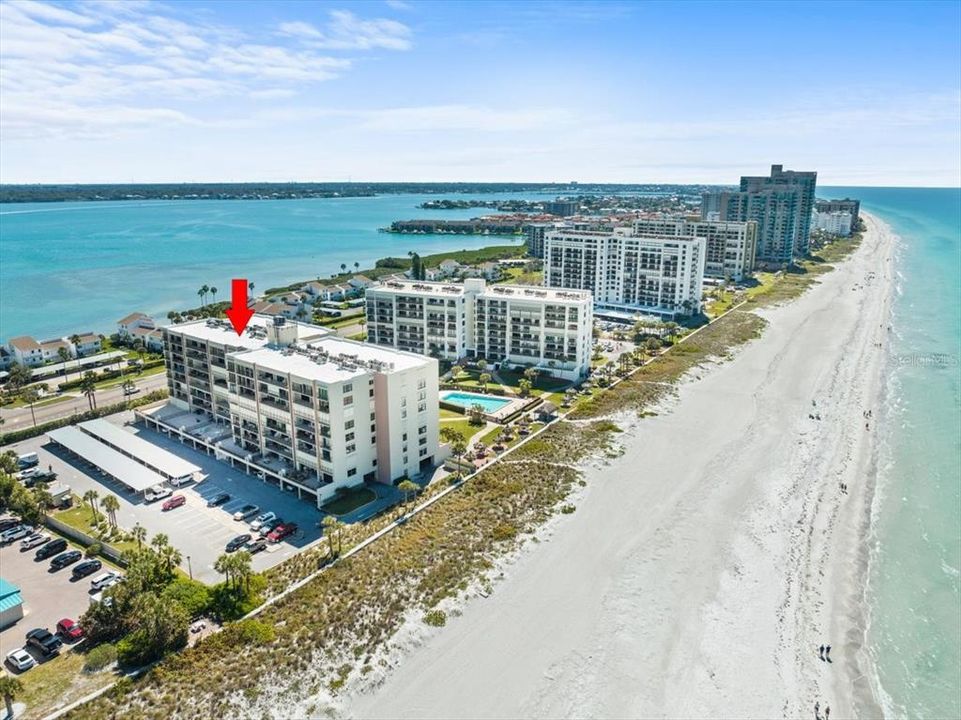 For Sale: $860,000 (3 beds, 2 baths, 1637 Square Feet)