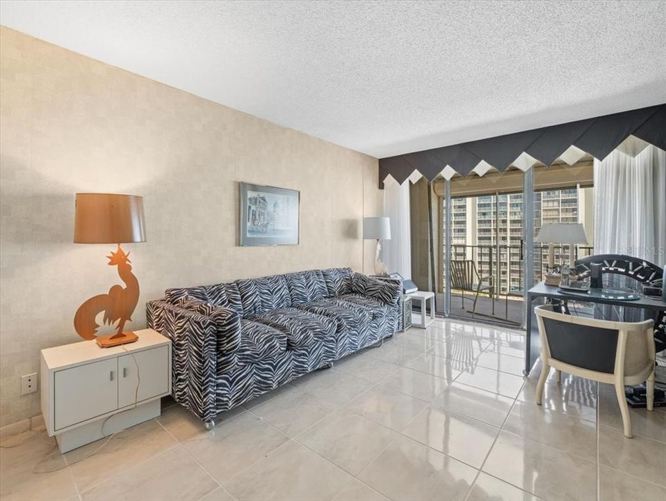For Sale: $860,000 (3 beds, 2 baths, 1637 Square Feet)