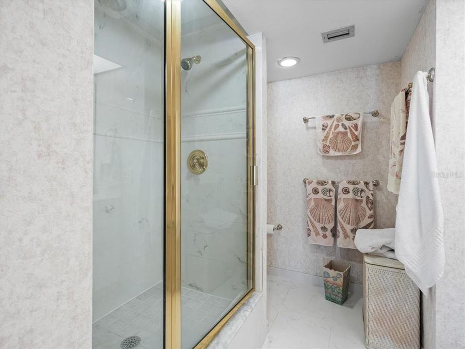 For Sale: $860,000 (3 beds, 2 baths, 1637 Square Feet)