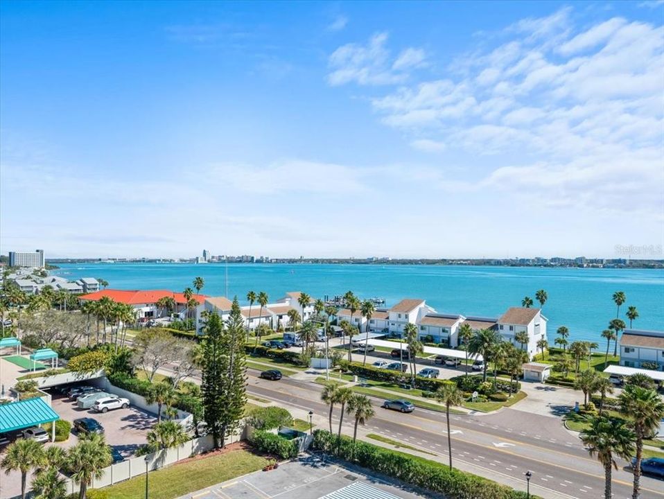 For Sale: $860,000 (3 beds, 2 baths, 1637 Square Feet)