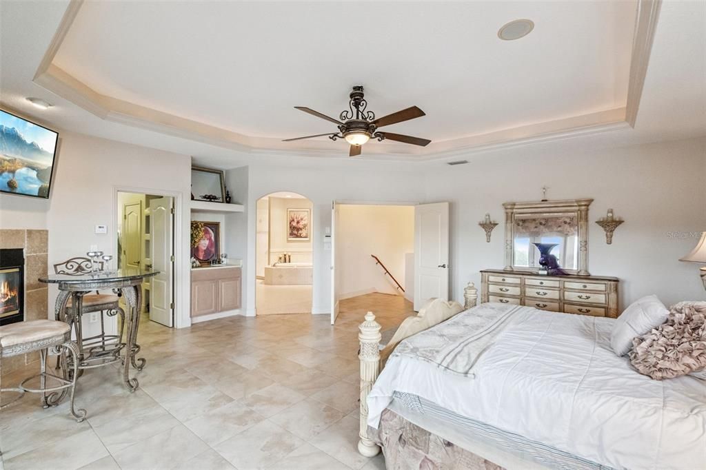 En Venta: $1,499,000 (4 camas, 3 baños, 3330 Pies cuadrados)