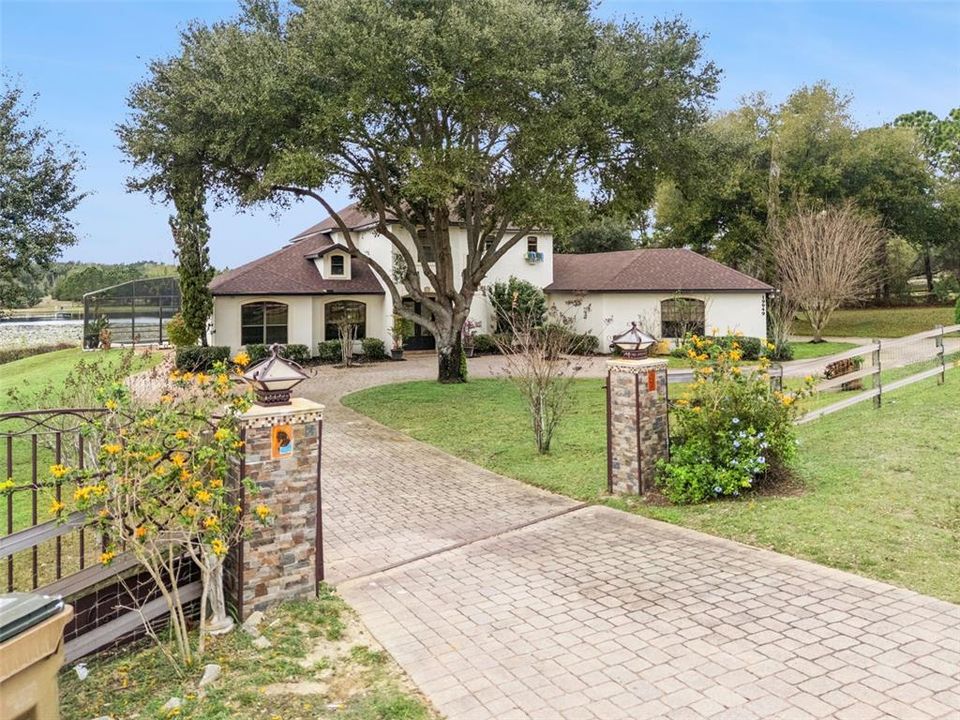 En Venta: $1,499,000 (4 camas, 3 baños, 3330 Pies cuadrados)