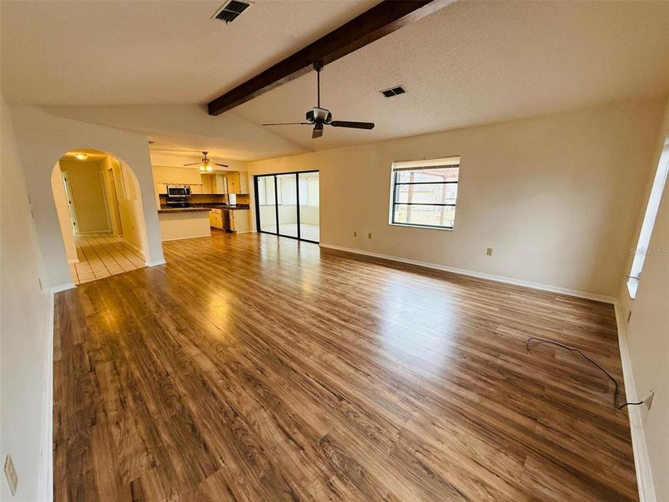 For Rent: $1,695 (2 beds, 2 baths, 1490 Square Feet)