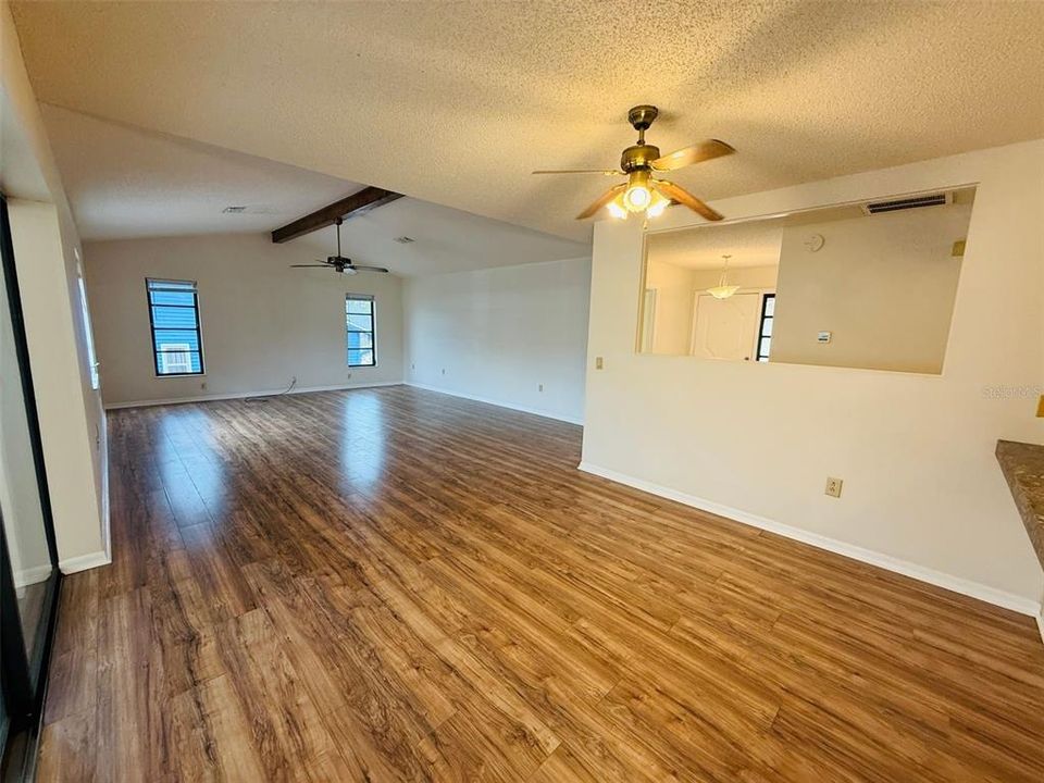 For Rent: $1,695 (2 beds, 2 baths, 1490 Square Feet)
