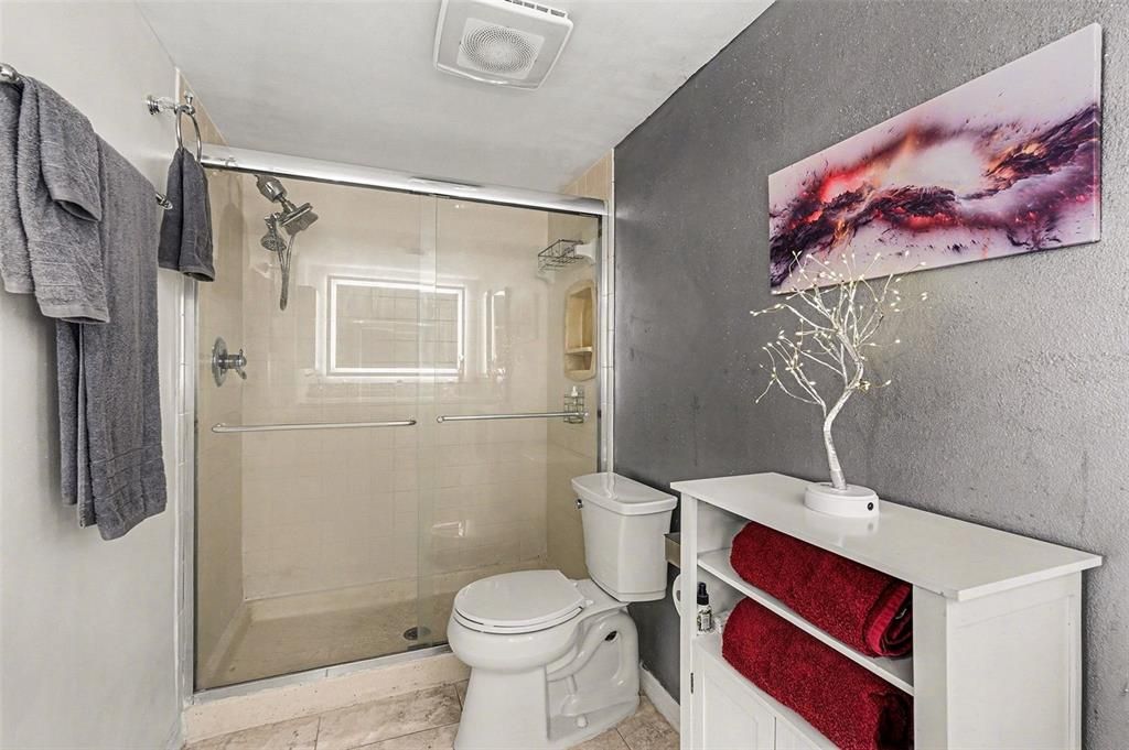 На продажу: $650,000 (2 спален, 2 ванн, 1317 Квадратных фут)