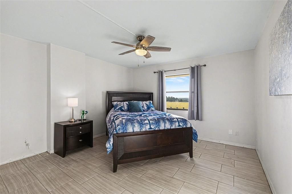 На продажу: $650,000 (2 спален, 2 ванн, 1317 Квадратных фут)