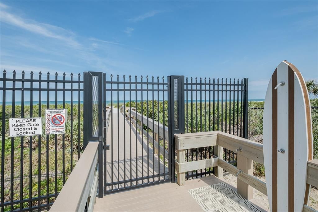 На продажу: $650,000 (2 спален, 2 ванн, 1317 Квадратных фут)