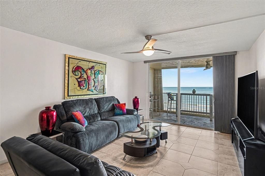 На продажу: $650,000 (2 спален, 2 ванн, 1317 Квадратных фут)