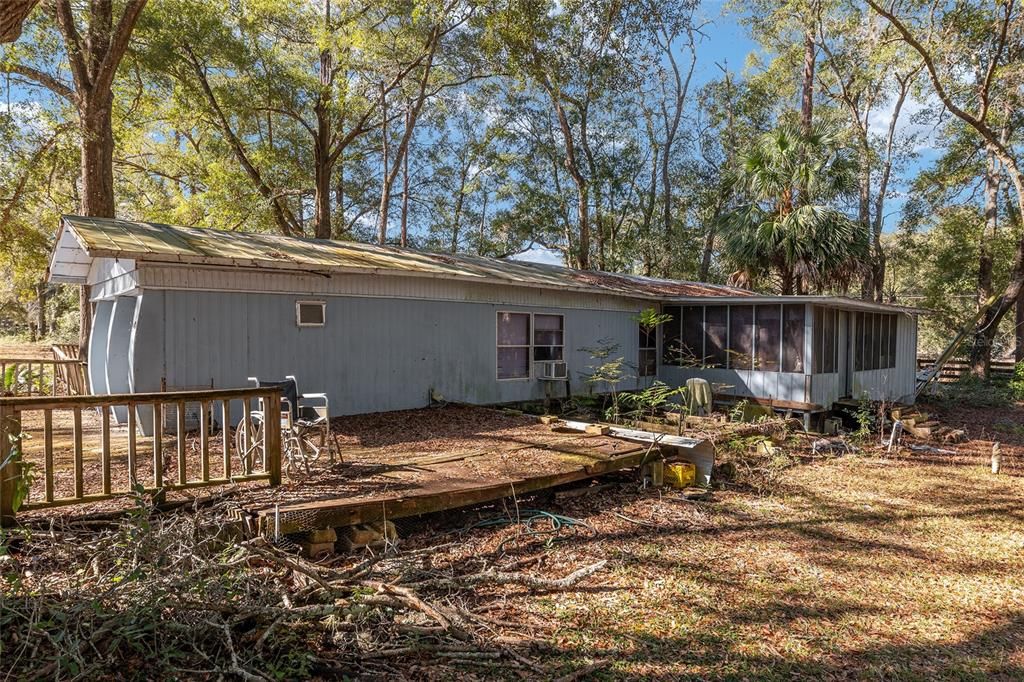 Active With Contract: $150,000 (2 beds, 1 baths, 720 Square Feet)