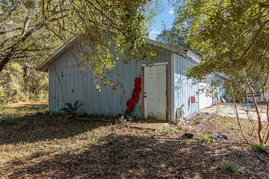 Active With Contract: $150,000 (2 beds, 1 baths, 720 Square Feet)
